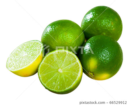 Image of fresh limes on wooden surface in home kitchen 66529912