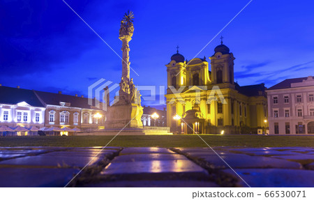 Roman Catholic Dome on Unirii Square, Timisoara Roman Catholic Dome on Unirii Square, Timisoara 66530071