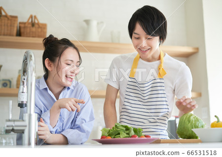 Men who like cooking 66531518