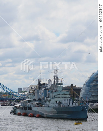 英國泰晤士河上的比利時巡洋艦貝爾法斯特 英國泰晤士河上的比利時巡洋艦貝爾法斯特 66532547