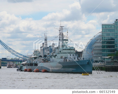 英國泰晤士河上的比利時巡洋艦貝爾法斯特 英國泰晤士河上的比利時巡洋艦貝爾法斯特 66532549