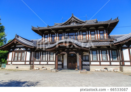 大和郡山城城堡遺跡廳（前奈良縣立圖書館） 66533087