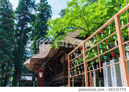 Kumano Shrine in early summer (Kumano Taisha Shrine) "Kanade" decorations of worship hall and wind chimes Nanyo City, Yamagata 66535779