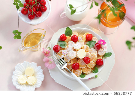 Pancake cereal cherries 66538777