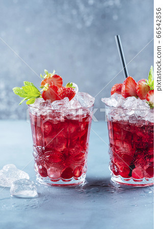 Red cocktail with ice and mint Red cocktail with ice and mint 66542856
