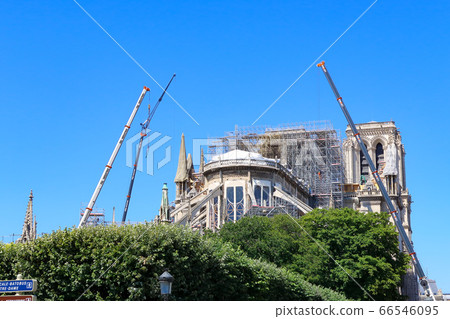 巴黎圣母院巴黎正在建設中 66546095
