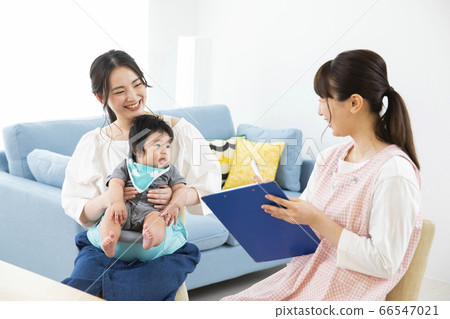 幼兒園老師，媽媽和寶寶 66547021