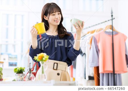Young women in their twenties shopping Young women in their twenties shopping 66547260