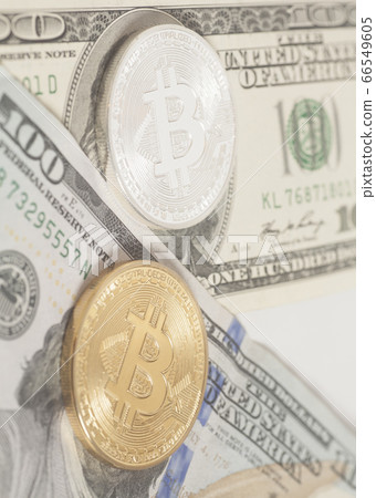 Golden end silver bitcoins with U.S. dollars close Golden end silver bitcoins with U.S. dollars close 66549605