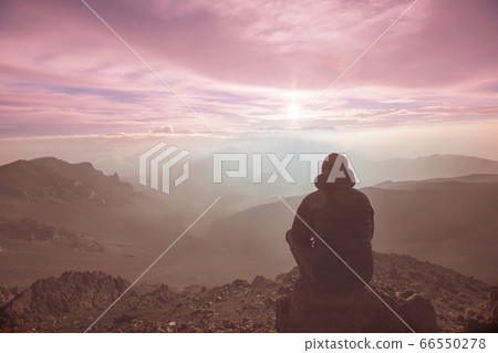 Rest in hike 66550278