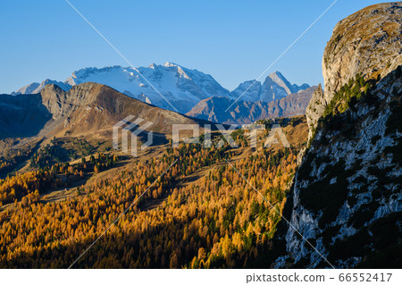 Autumn alpine Dolomites mountain view from Autumn alpine Dolomites mountain view from 66552417