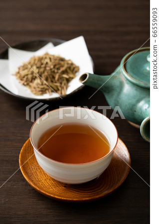 roasted green tea  66559093