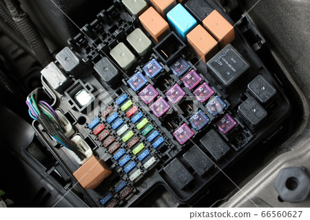 Fuse box 66560627