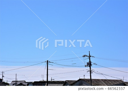 天空和電線 66562337