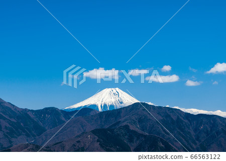 Mt. Minobu, Mt. Fuji seen from the observatory on the east side (Minobu Town, Minamikoma District, Yamanashi Prefecture) March 2020 Mt. Minobu, Mt. Fuji seen from the observatory on the east side (Minobu Town, Minamikoma District, Yamanashi Prefecture) March 2020 66563122