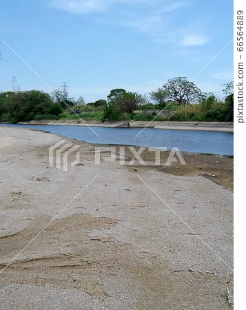 Dried Yodogawa & Wand: Yodogawa, Hirakata: Smartphone photography 66564889