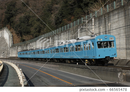 [CR] Chichibu Railway Chichibu Main Line 1000 Series Train (Sky Blue: Former JNR 101 Series) 66565478