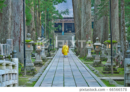 [Koyasan Okunoin (living)] Koyasan, Koya-cho, Ito-gun, Wakayama 66566578