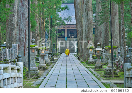 [Koyasan Okunoin (living)] Koyasan, Koya-cho, Ito-gun, Wakayama 66566580