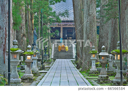 [Koyasan Okunoin (living)] Koyasan, Koya-cho, Ito-gun, Wakayama 66566584