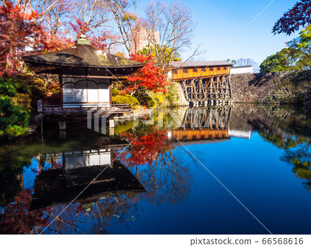 Autumn leaves garden and Mihashi corridor of Wakayama castle 66568616