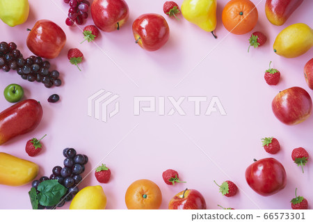 淡粉色背景與水果,副本空間 淡粉色背景與水果,副本空間 66573301