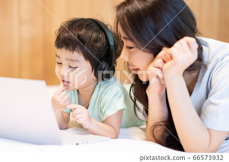 親子生活方式家庭 親子生活方式家庭 66573932