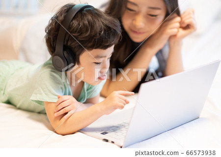 親子生活方式家庭 66573938