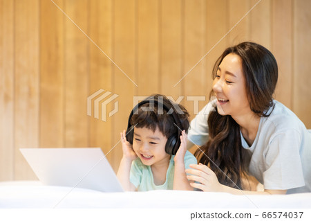 親子生活方式家庭 66574037