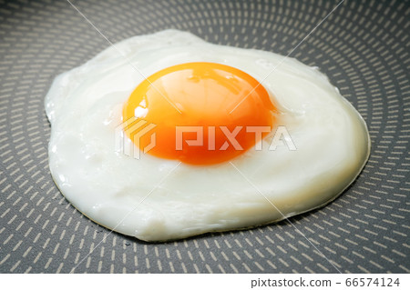 Fried egg 66574124