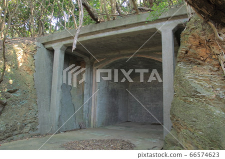 Misaki Sada, Ehime Prefecture Mobile searchlight hangar Misaki Sada, Ehime Prefecture Mobile searchlight hangar 66574623