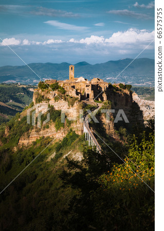 Civita di Bagnoregio, Lazio, Italy 66575755