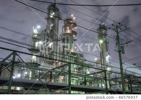 Kawasaki factory night view Kawasaki factory night view 66576937