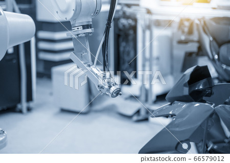 The painting robot spray. 66579012