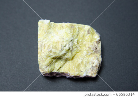 Natural sulfur Natural sulfur 66586314