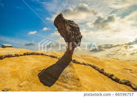 Queen Head at Yehliu Geopark, new taipei city, 66596757