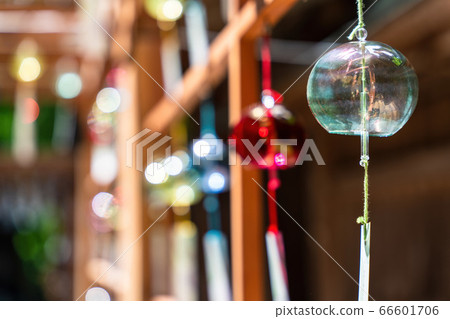 Kumano Shrine in early summer (Kumano Taisha Shrine) Wind-bell decoration "Kanade" Nanyo City, Yamagata Prefecture Kumano Shrine in early summer (Kumano Taisha Shrine) Wind-bell decoration "Kanade" Nanyo City, Yamagata Prefecture 66601706