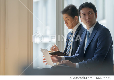 業務陪同 66604650