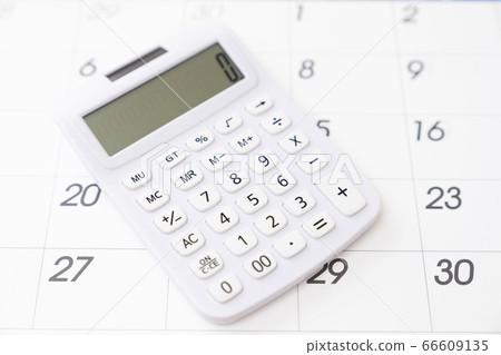 日曆和計算器 66609135