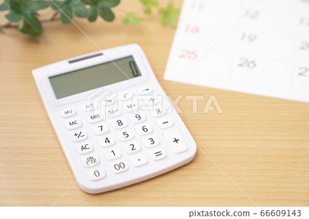 日曆和計算器 66609143