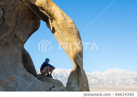 Alabama hills 66614398