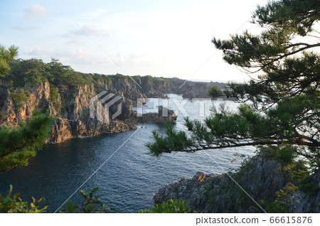 Senkaku Bay (Sado Island / Sado City, Niigata Prefecture, Himezu, Hokuto) Senkaku Bay (Sado Island / Sado City, Niigata Prefecture, Himezu, Hokuto) 66615876