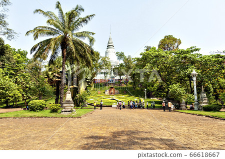 Wat Phnom in Cambodia Wat Phnom in Cambodia 66618667