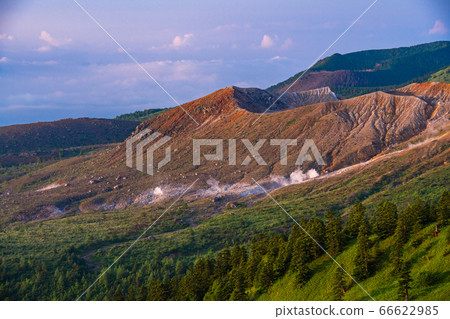 (Gunma prefecture) Kusatsu-Shirane mountain view from Shibutoge at dawn (Gunma prefecture) Kusatsu-Shirane mountain view from Shibutoge at dawn 66622985