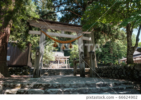 Shirakawa Hachiman Shrine (Shirakawago) Shirakawa Hachiman Shrine (Shirakawago) 66624902