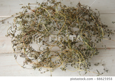 Dry herb thyme Dry herb thyme 66625958