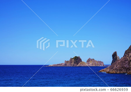 藍藍的天空和巨嘴海角 66626939