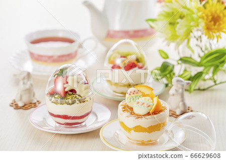 Easter egg sweets-egg shaped mini cake 66629608