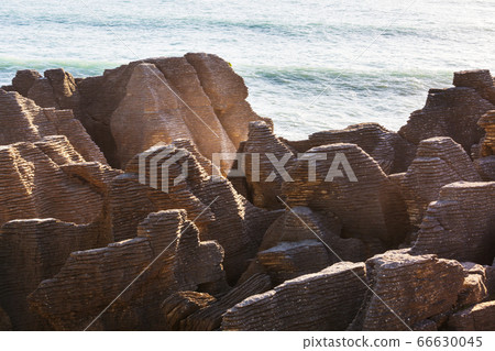 Pancake rock 66630045