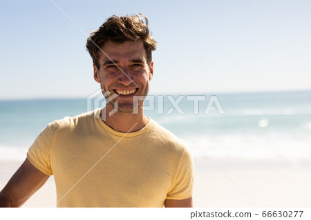 Young Caucasian man smiling 66630277